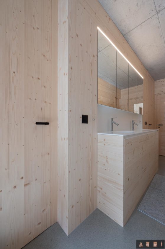 210518 Eskiss Page Alain architecte sb 0080 559x840 - La salle de bain - Yeti Palace