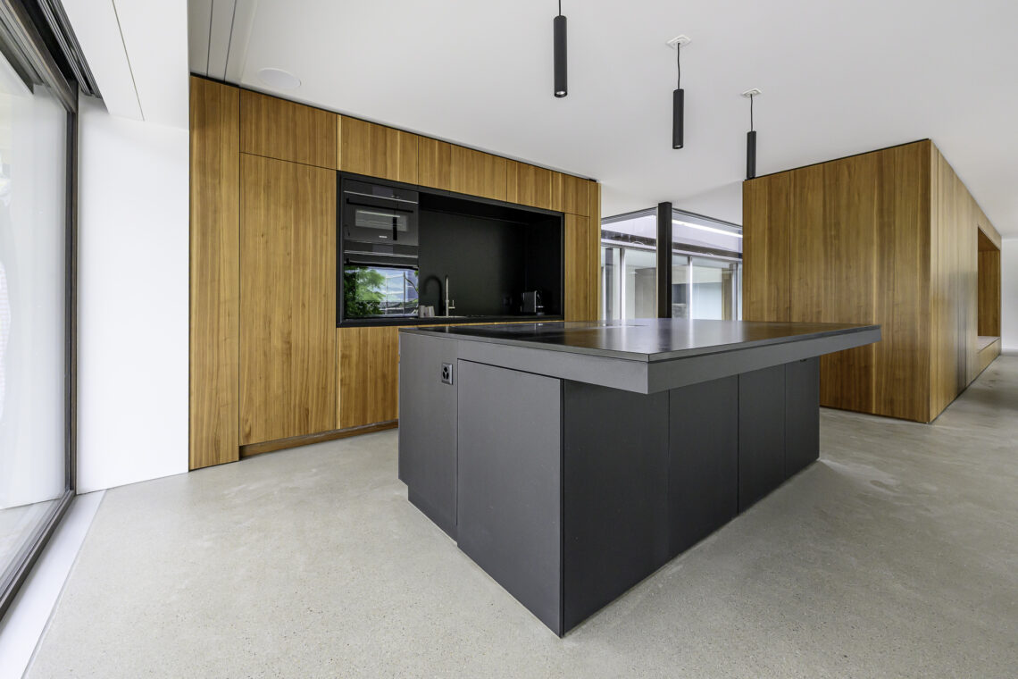 Une cuisine qui sort du lot Z8 mXc 20240529 0416 1140x760 - Une cuisine qui sort du lot