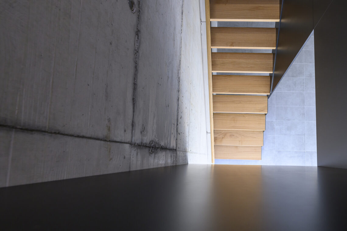 🪜 Escaliers – Brut, solide, essentiel 2023 12 16 Z8 mXc 3105 91 1140x760 - 🪜 Escaliers – Brut, solide, essentiel
