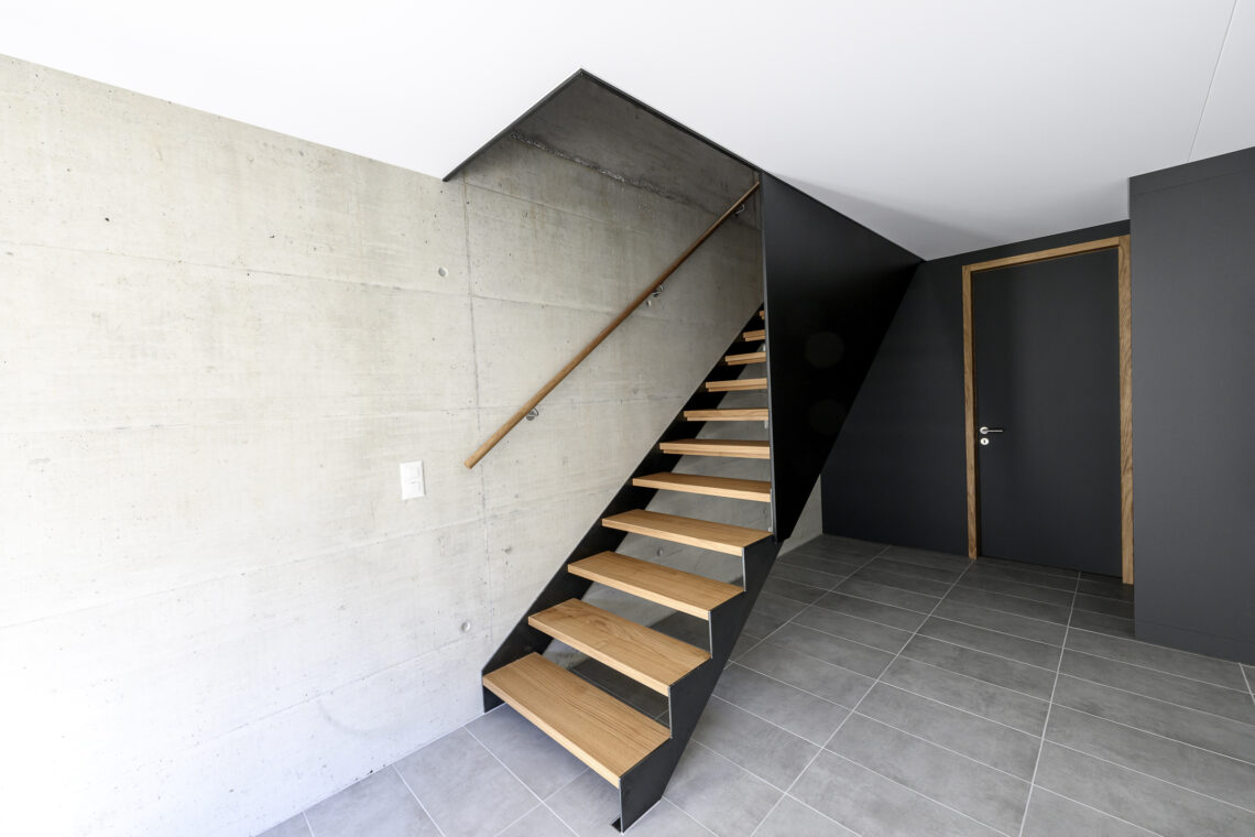 🪜 Escaliers – Brut, solide, essentiel 2023 12 16 Z8 mXc 3105 96 1140x760 - 🪜 Escaliers – Brut, solide, essentiel